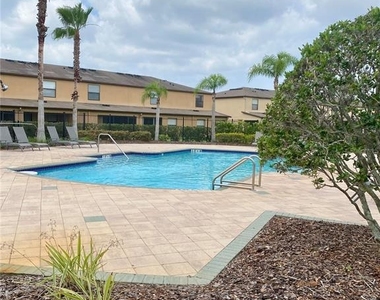 1529 Water Terrace Ln - Photo Thumbnail 36