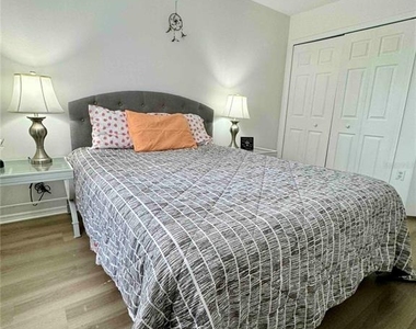 1529 Water Terrace Ln - Photo Thumbnail 14