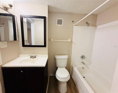 7525 Pitch Pine Circle - Photo Thumbnail 23