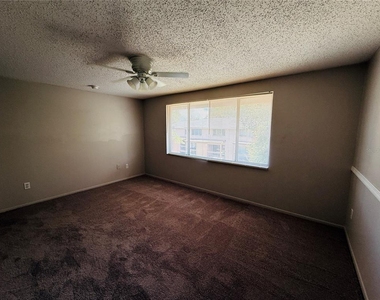 7525 Pitch Pine Circle - Photo Thumbnail 16