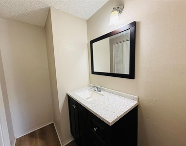 7525 Pitch Pine Circle - Photo Thumbnail 19