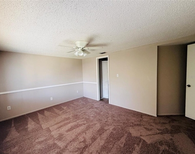 7525 Pitch Pine Circle - Photo Thumbnail 14