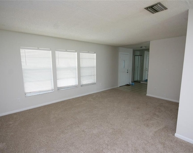 17839 Sunrise Drive - Photo Thumbnail 4