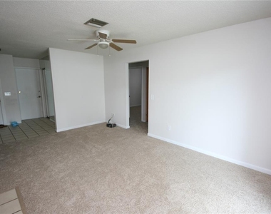 17839 Sunrise Drive - Photo Thumbnail 9