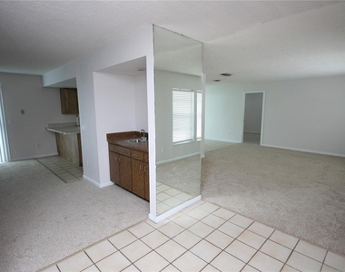 17839 Sunrise Drive - Photo Thumbnail 7