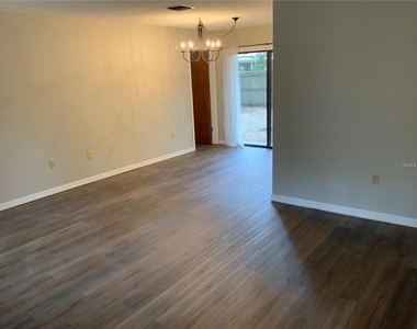 2067 Red Cedar Lane - Photo Thumbnail 4