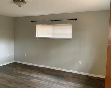 2067 Red Cedar Lane - Photo Thumbnail 13