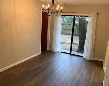 2067 Red Cedar Lane - Photo Thumbnail 7