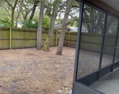 2067 Red Cedar Lane - Photo Thumbnail 25