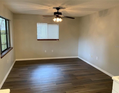 2067 Red Cedar Lane - Photo Thumbnail 9