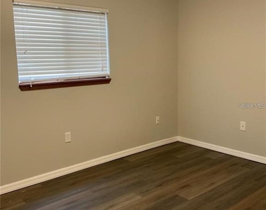 2067 Red Cedar Lane - Photo Thumbnail 19