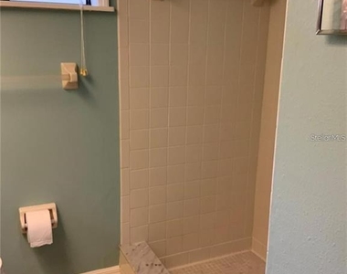 2067 Red Cedar Lane - Photo Thumbnail 17