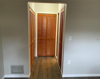 2067 Red Cedar Lane - Photo Thumbnail 15