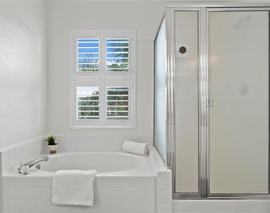2741 Via Cipriani - Photo Thumbnail 29