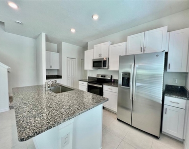 4704 Tuscan Loon Drive - Photo Thumbnail 8