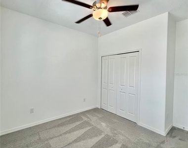 4704 Tuscan Loon Drive - Photo Thumbnail 10