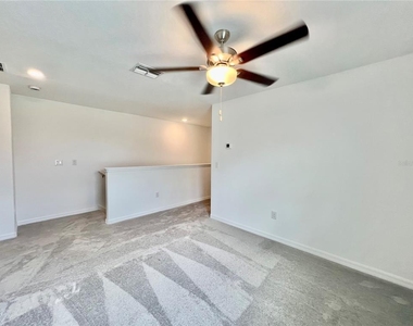 4704 Tuscan Loon Drive - Photo Thumbnail 14