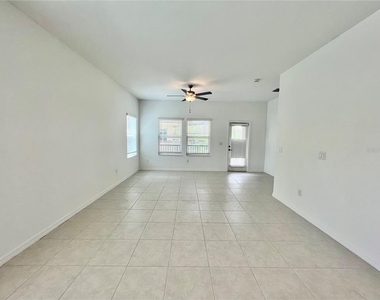 4704 Tuscan Loon Drive - Photo Thumbnail 3