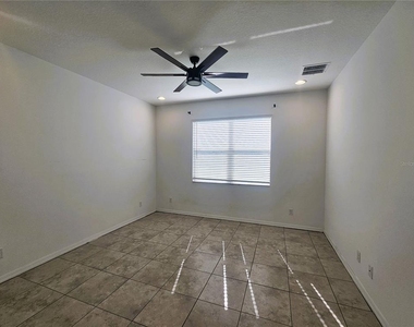 16073 Sonoma Grove Circle - Photo Thumbnail 13
