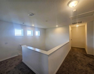 16073 Sonoma Grove Circle - Photo Thumbnail 21