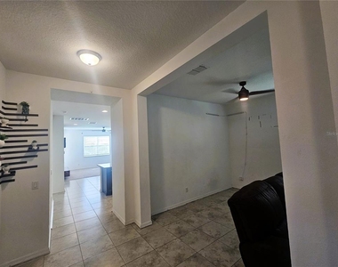16073 Sonoma Grove Circle - Photo Thumbnail 6