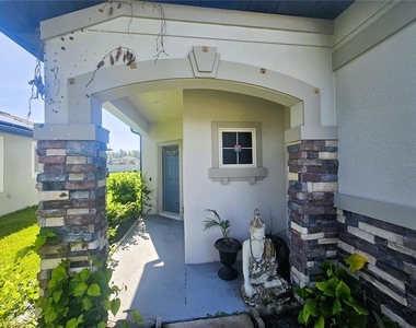 16073 Sonoma Grove Circle - Photo Thumbnail 2