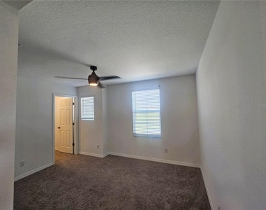 16073 Sonoma Grove Circle - Photo Thumbnail 23