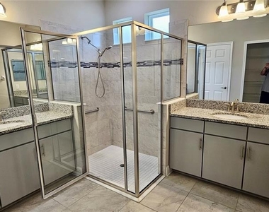 19379 Hawk Valley Drive - Photo Thumbnail 16