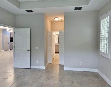 19379 Hawk Valley Drive - Photo Thumbnail 12