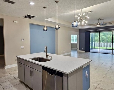 19379 Hawk Valley Drive - Photo Thumbnail 6