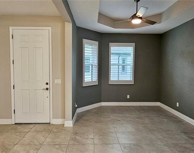 19379 Hawk Valley Drive - Photo Thumbnail 4