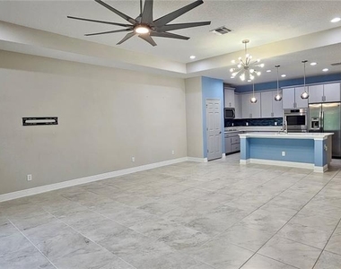 19379 Hawk Valley Drive - Photo Thumbnail 10
