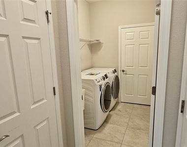 19379 Hawk Valley Drive - Photo Thumbnail 23