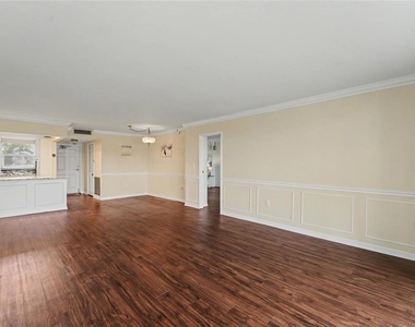 5108 Brittany Drive S - Photo Thumbnail 11