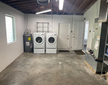633 Bosphorous Avenue - Photo Thumbnail 20