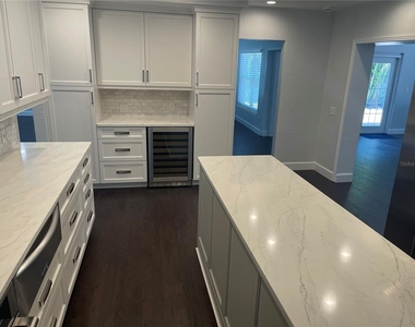 633 Bosphorous Avenue - Photo Thumbnail 5