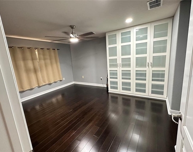 1555 Blue Sky Boulevard - Photo Thumbnail 12