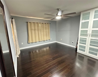 1555 Blue Sky Boulevard - Photo Thumbnail 16