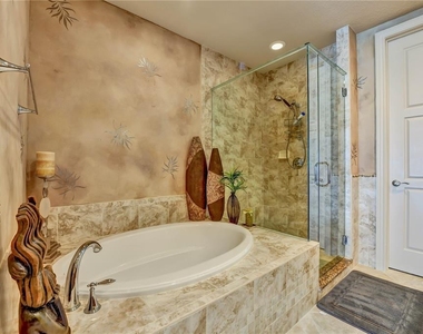 470 Mandalay Avenue - Photo Thumbnail 23
