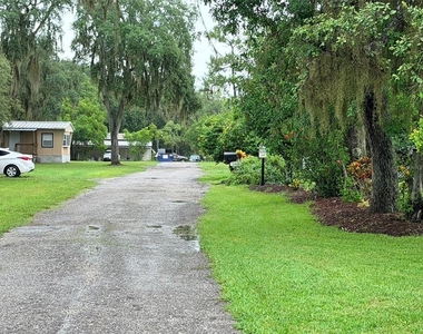 6811 Rochelle Avenue - Photo Thumbnail 22