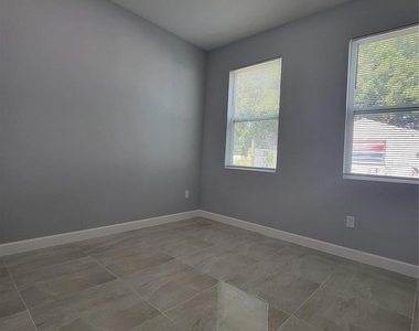 2502 N 56th Street - Photo Thumbnail 2