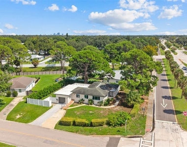 1419 Tyrone Boulevard N - Photo Thumbnail 31
