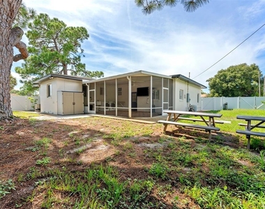 1419 Tyrone Boulevard N - Photo Thumbnail 25