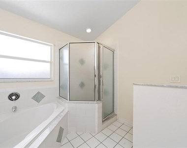 3586 Yellow Bird Court - Photo Thumbnail 14