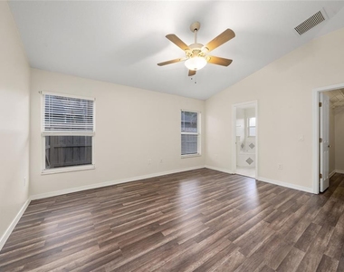 3586 Yellow Bird Court - Photo Thumbnail 12