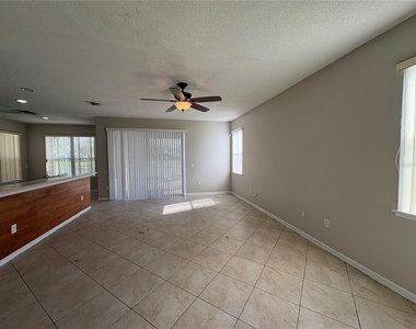 1219 Darnaby Way - Photo Thumbnail 4