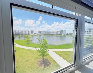 5563 Millenia Park Boulevard - Photo Thumbnail 9