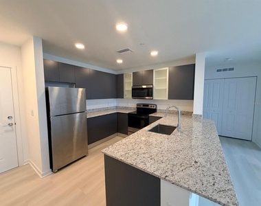 5563 Millenia Park Boulevard - Photo Thumbnail 28