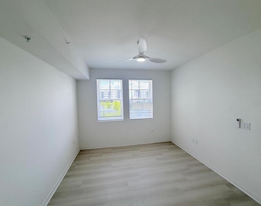 5563 Millenia Park Boulevard - Photo Thumbnail 15