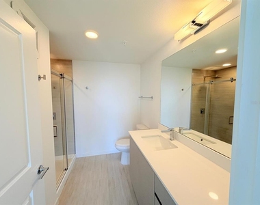 5563 Millenia Park Boulevard - Photo Thumbnail 13
